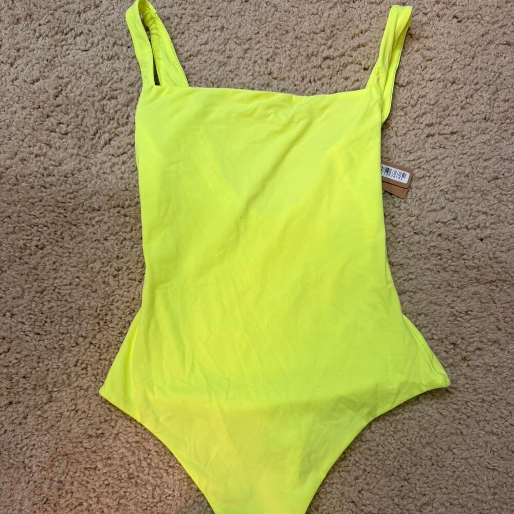 NEW Skims square neck body suit